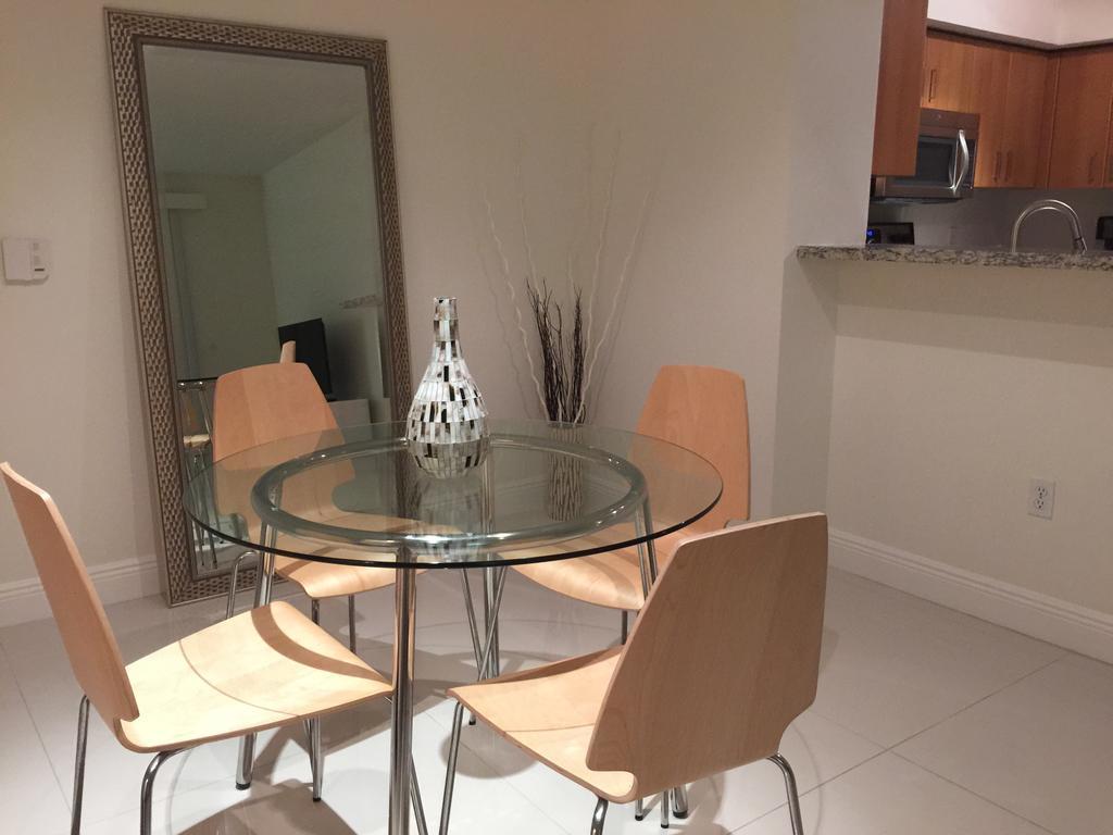 Lyx Suites At Merrick Park In Coral Gables Quarto foto