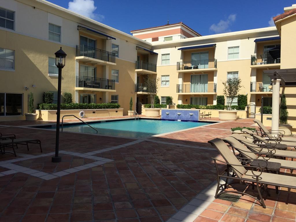 Lyx Suites At Merrick Park In Coral Gables Exterior foto