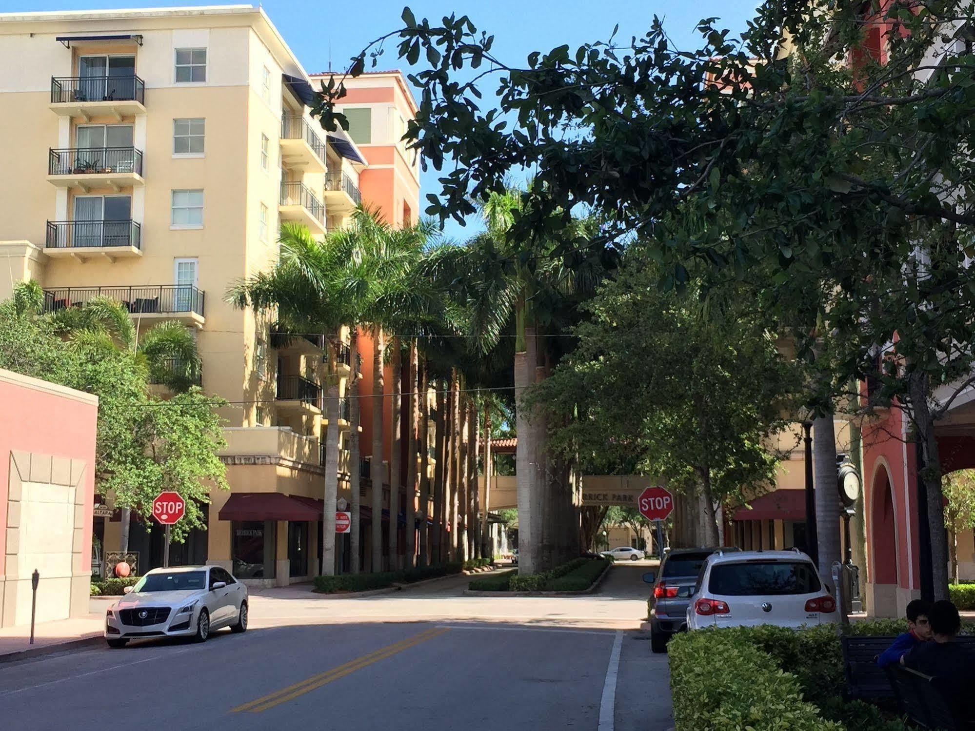 Lyx Suites At Merrick Park In Coral Gables Exterior foto