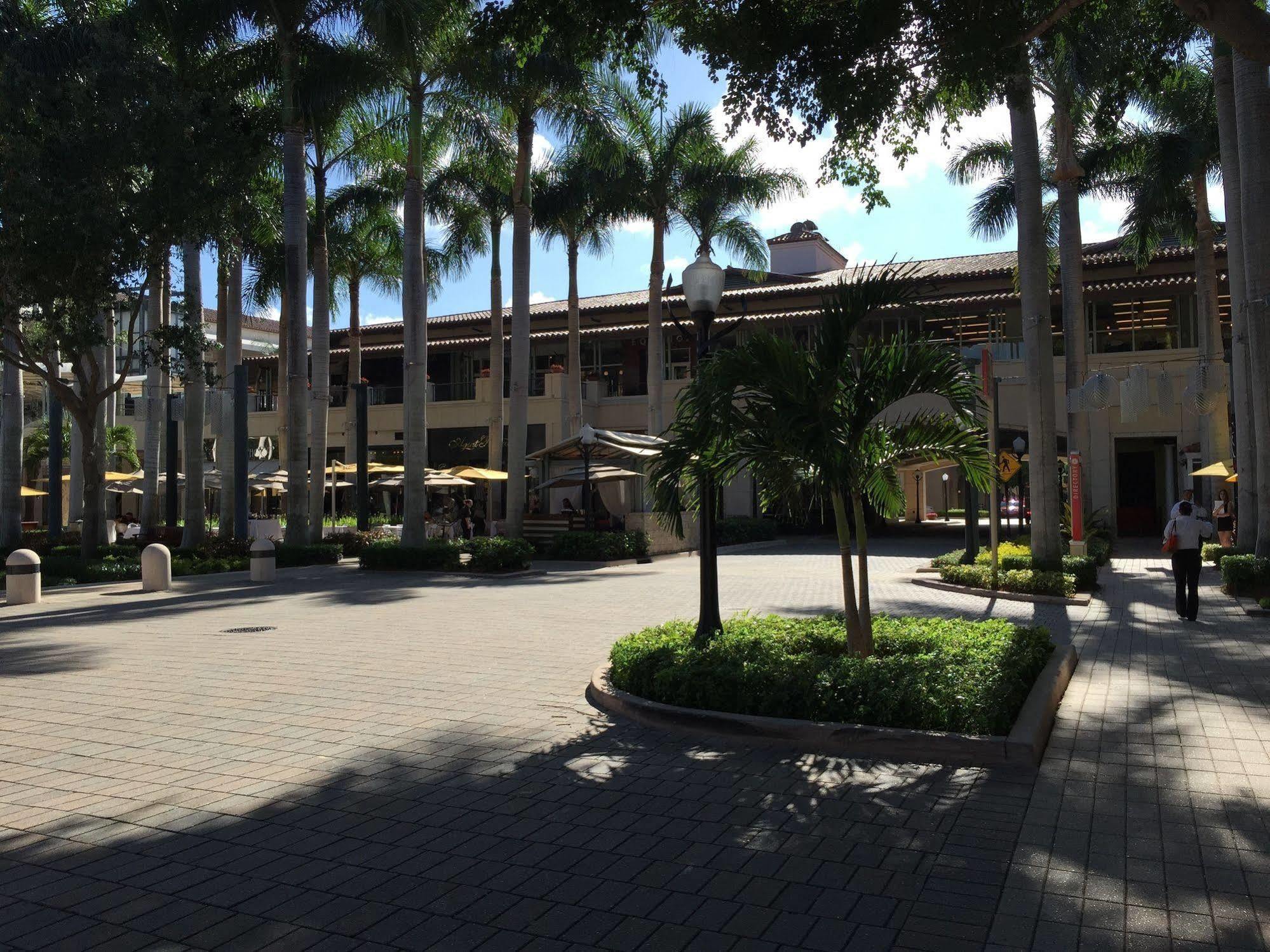 Lyx Suites At Merrick Park In Coral Gables Exterior foto